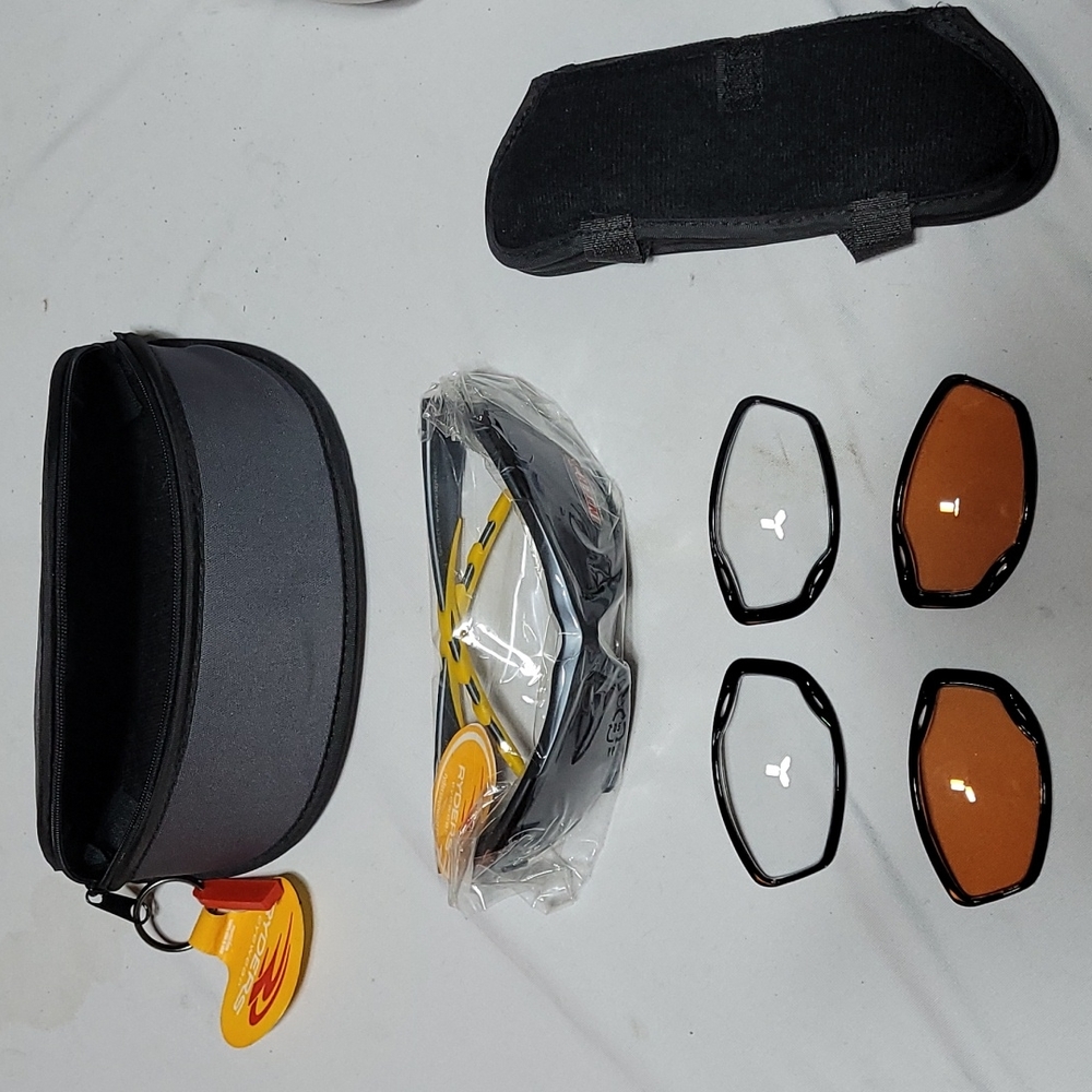 RYDERS SUNGLASSES with INTERCHANGABLE LENSES